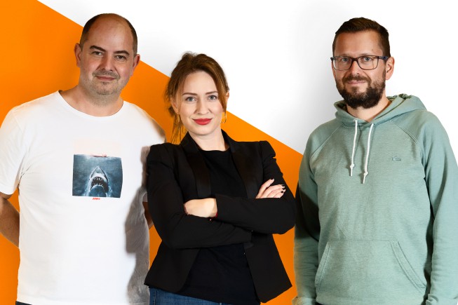 Ranná show Rádia Expres Hemendex má novú moderátorku Petru Poláčikovú Ranná show Rádia Expres Hemendex má novú moderátorku Petru Poláčikovú