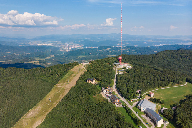 Vysielač v Banskej Bystrici prechádza generálnou obnovou anténnych systémov