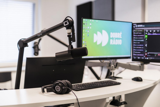 Polovicou Slovenska sa budú šíriť len dobré správy. Dobré rádio rozširuje pokrytie Polovicou Slovenska sa budú šíriť len dobré správy. Dobré rádio rozširuje pokrytie