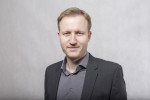 Ľuboš Kukliš sa vzdal funkcie riaditeľa Kancelárie Rady Ľuboš Kukliš sa vzdal funkcie riaditeľa Kancelárie Rady